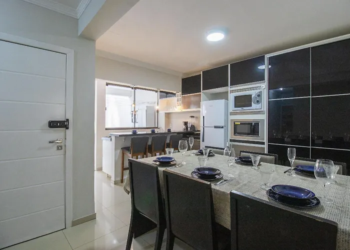 Mau21 - Av. Brasil. 3 Dorm, Climatizado, Churrasq