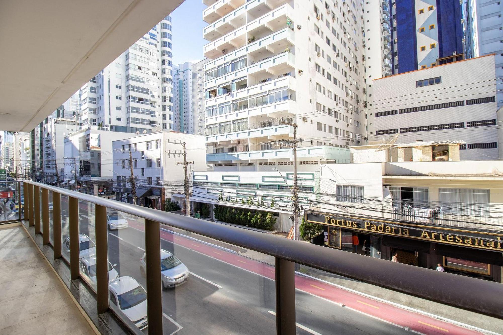 Mau21 - Av. Brasil. 3 Dorm, Climatizado, Churrasq Apartamento Balneário Camboriú